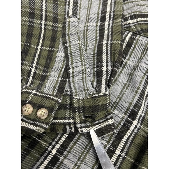 Carhartt Distressed Grunge Gray & Green Plaid Flannel Shirt Men's Size Large - Picture 4 of 9